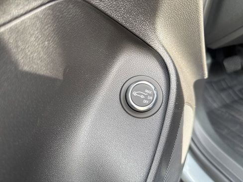 New 2026 Buick Envista Sport Touring w/ Convenience I Package FWD image 18