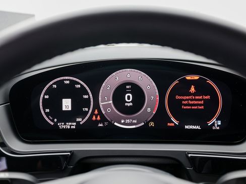 Certified 2024 Porsche Cayenne S image 15