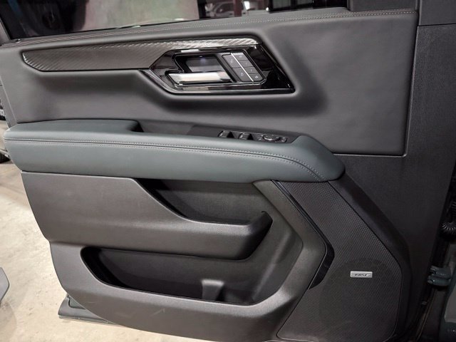 Used 2026 GMC Yukon XL AT4 w/ AT4 Premium Plus Package AWD/4WD image 35