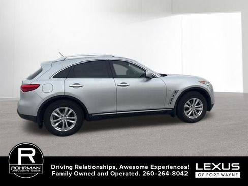 Used 2014 INFINITI QX70 AWD w/ Premium Package image 11