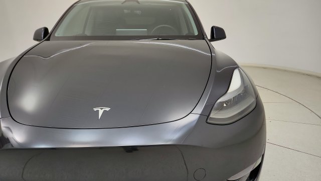 Used 2024 Tesla Model Y 2WD image 23