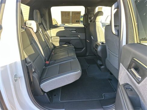 Used 2026 GMC Sierra EV Elevation image 25