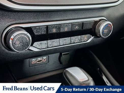 Used 2024 Nissan Altima 2.5 SR FWD image 16