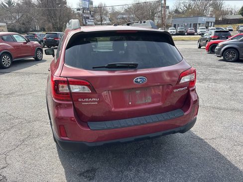 Used 2015 Subaru Outback 2.5i Premium image 8