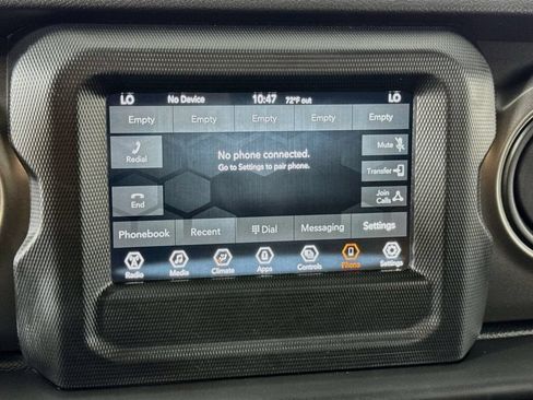 Used 2023 Jeep Wrangler Unlimited AWD/4WD image 25