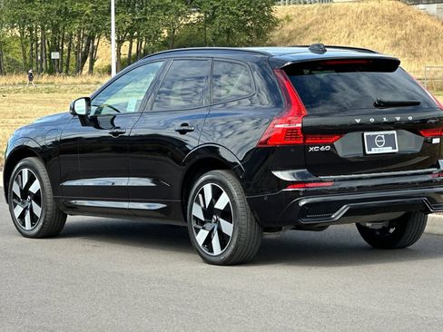 Used 2023 Volvo XC60 T8 Ultimate w/ Climate Package AWD/4WD image 5