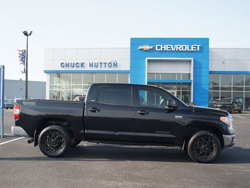 Used 2017 Toyota Tundra SR5 image 1