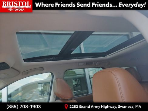Used 2023 Nissan Pathfinder Platinum AWD/4WD image 21