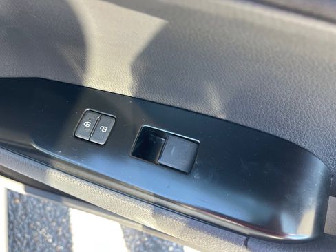 Used 2025 Toyota Camry LE image 20