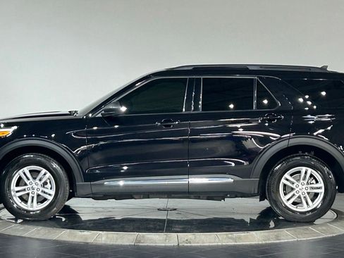 Used 2024 Ford Explorer XLT w/ Class IV Trailer Tow Package AWD/4WD image 6