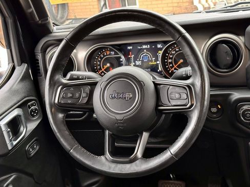 Used 2020 Jeep Gladiator Sport w/ Quick Order Package 24S AWD/4WD image 16