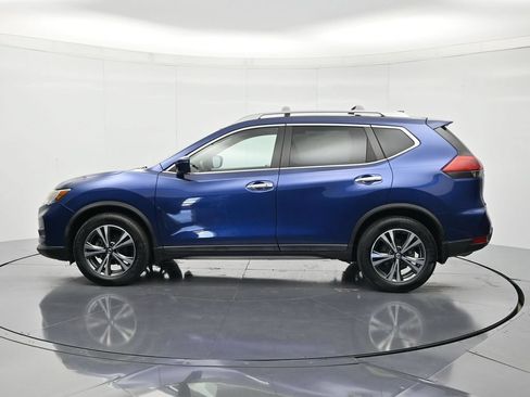 Used 2019 Nissan Rogue SV w/ Premium Package FWD image 8