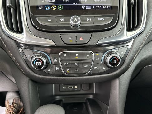 Used 2024 Chevrolet Equinox Premier AWD/4WD image 36