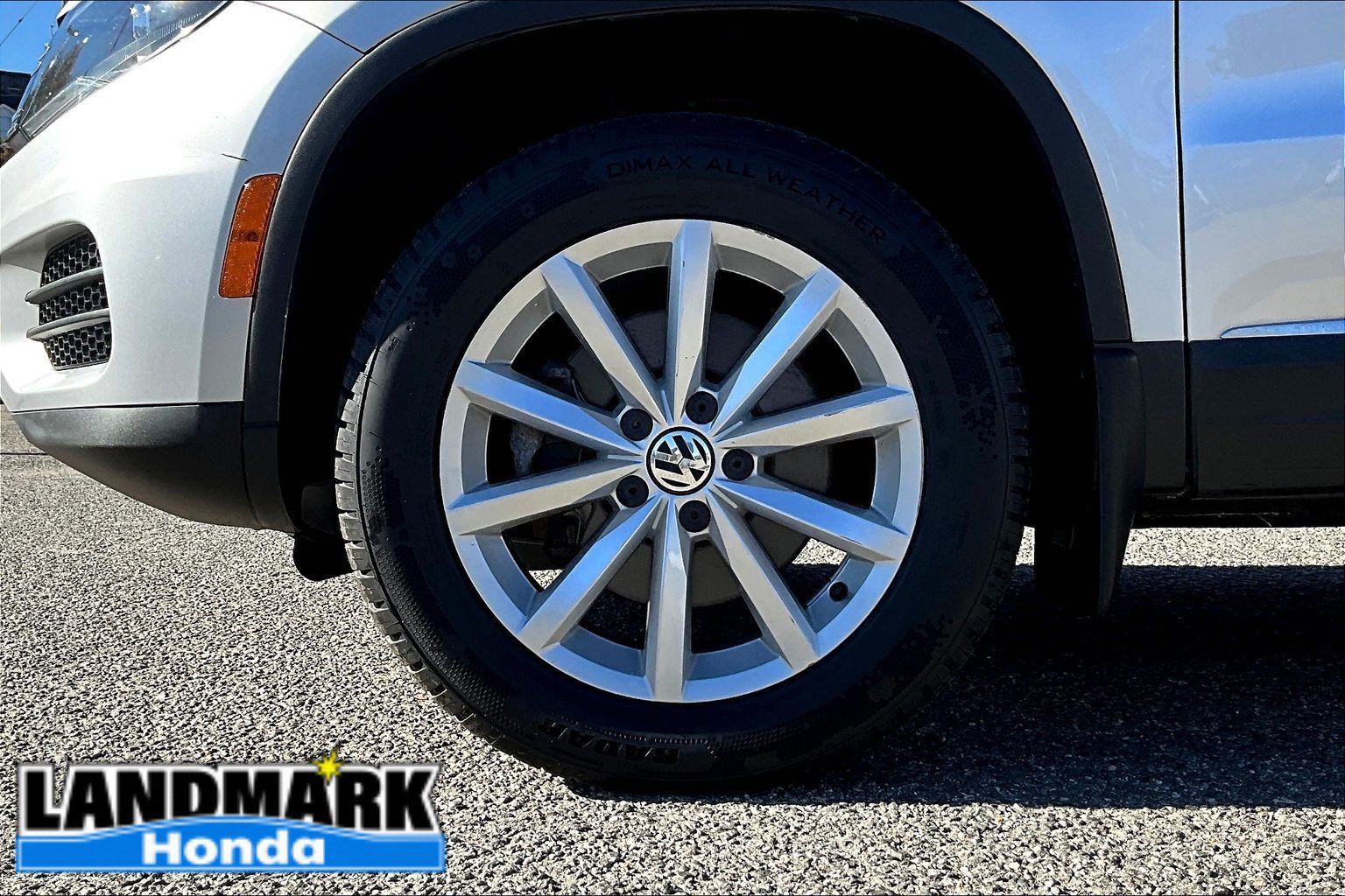 Used 2017 Volkswagen Tiguan Wolfsburg Edition AWD/4WD image 8