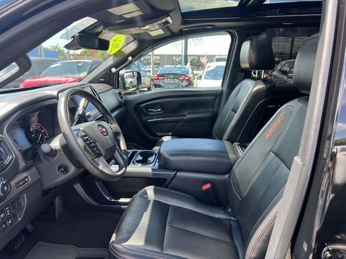 Used 2024 Nissan Titan PRO-4X w/ Pro-4x Convenience Package AWD/4WD image 17