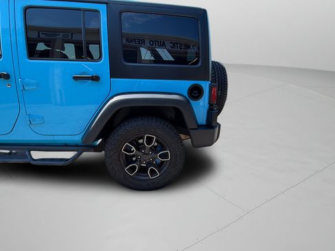 Used 2018 Jeep Wrangler Unlimited Sport S AWD/4WD image 17