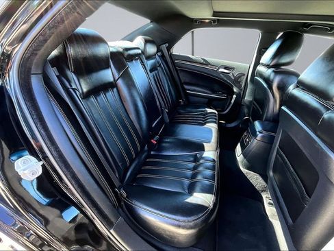 Certified 2023 Chrysler 300 S RWD image 18