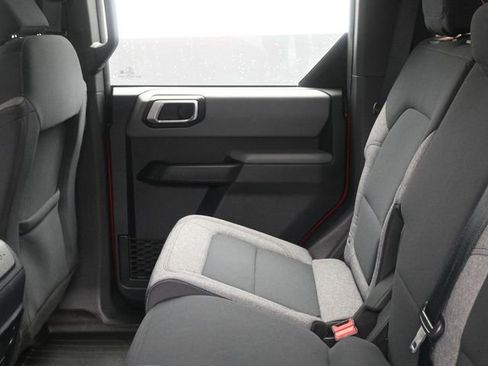 Used 2021 Ford Bronco Base image 7