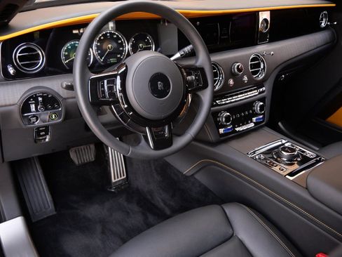 Certified 2022 Rolls-Royce Ghost w/ Ghost Package image 17