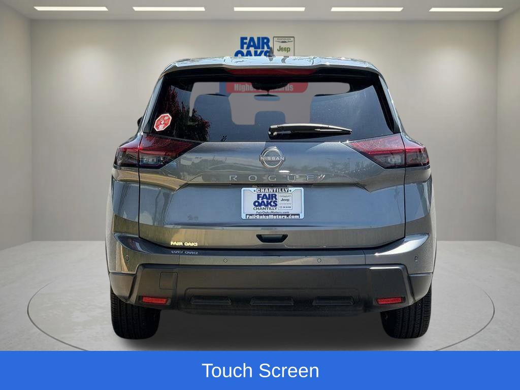 Used 2025 Nissan Rogue SV FWD image 9
