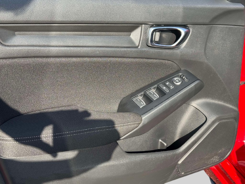 Used 2025 Honda Civic Sport image 15