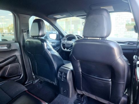 Used 2023 Ford Escape ST-Line w/ Tech Pack #1 AWD/4WD image 38