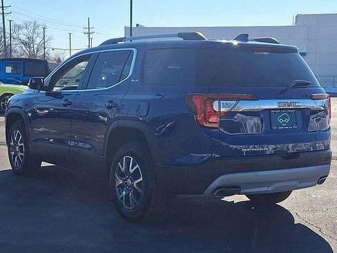Certified 2023 GMC Acadia SLE w/ Driver Convenience Package image 9