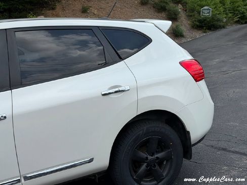 Used 2013 Nissan Rogue S w/ Special Edition Pkg AWD/4WD image 28