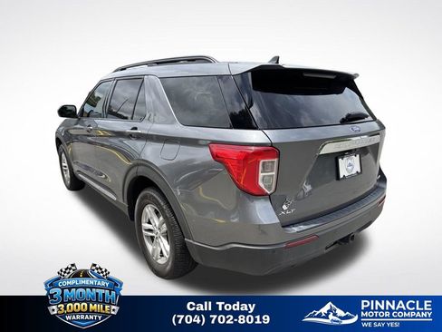 Used 2022 Ford Explorer XLT w/ Class IV Trailer Tow Package AWD/4WD image 6
