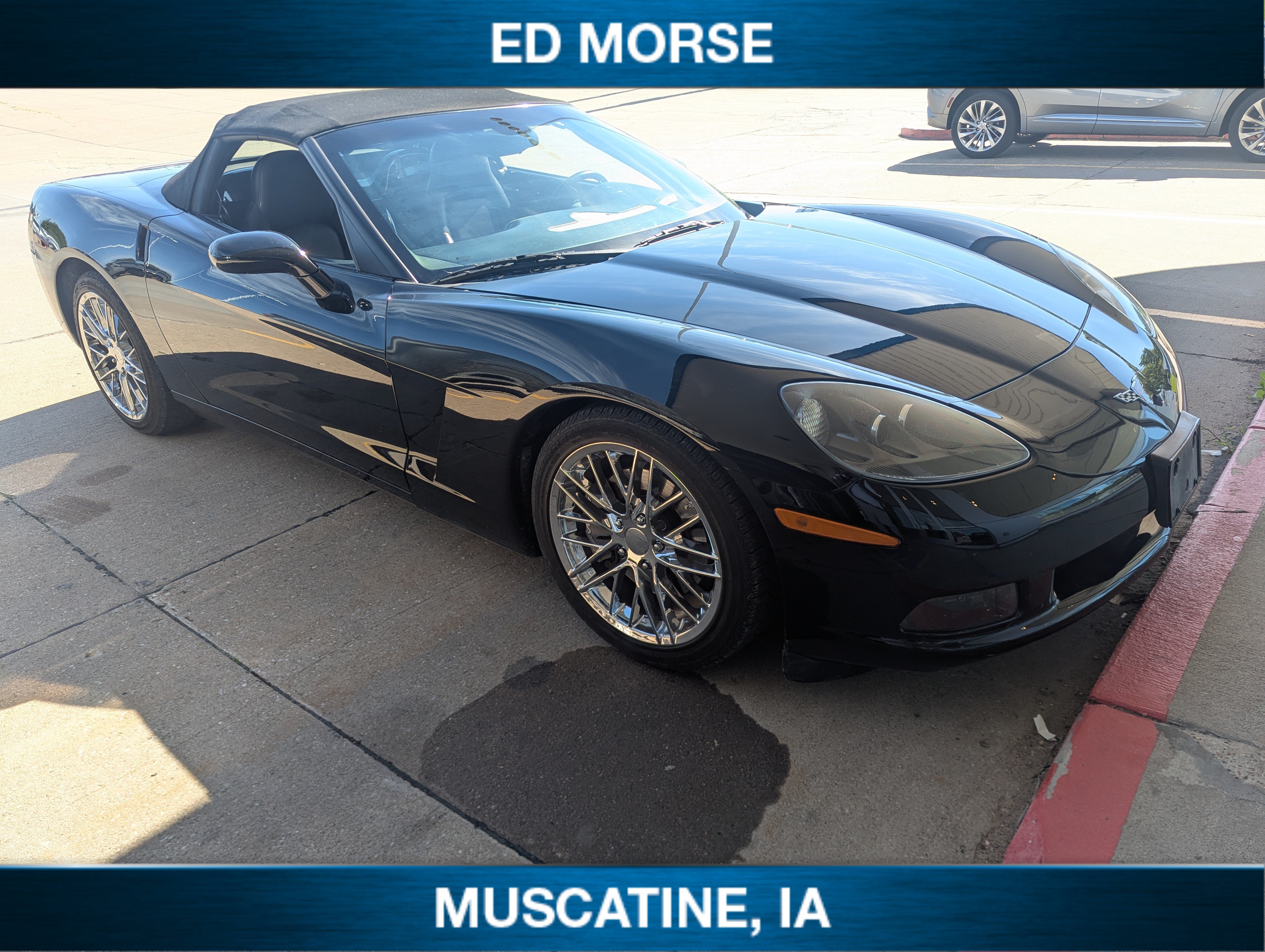 Used 2005 Chevrolet Corvette Convertible w/ Preferred Equipment Group RWD image 2