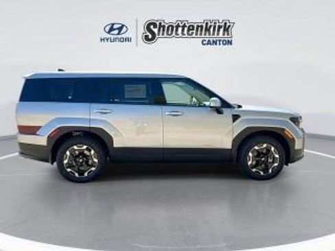 New 2026 Hyundai Santa Fe SE FWD image 9
