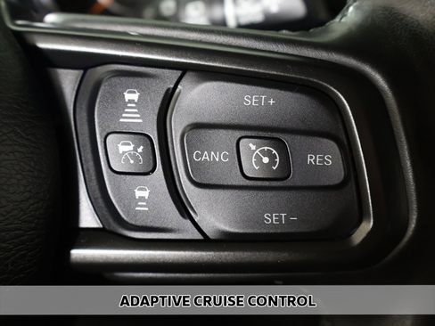 Used 2022 Jeep Wrangler Unlimited Sport image 3