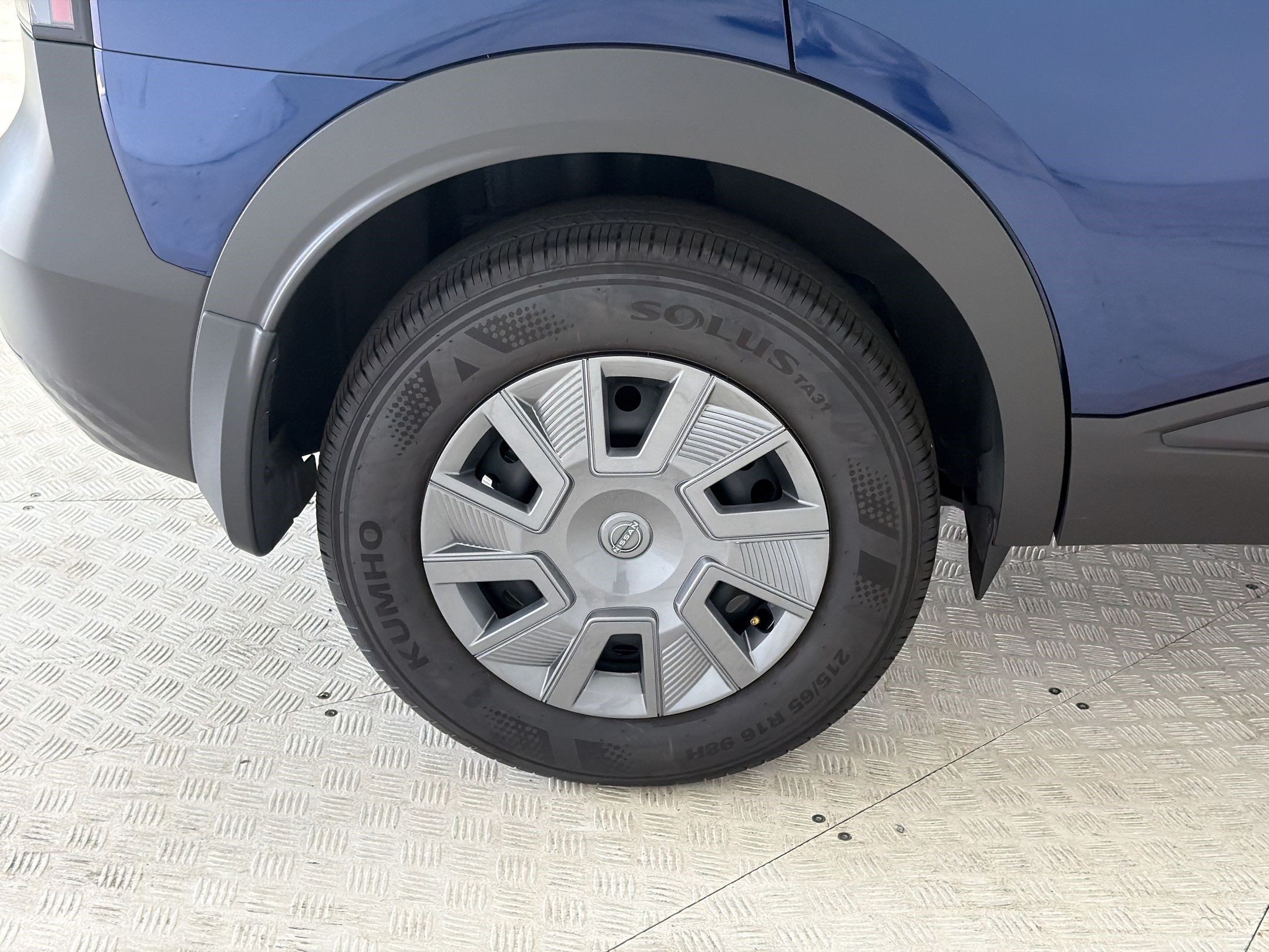 Used 2026 Nissan Kicks S FWD image 13