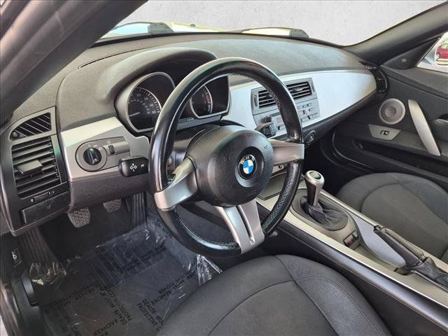 Used 2003 BMW Z4 2.5i RWD image 13