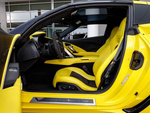 Used 2019 Chevrolet Corvette Z06 RWD image 46