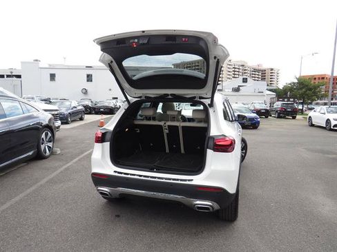 Used 2026 Mercedes-Benz GLA 250 4MATIC image 32