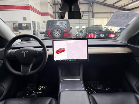 Used 2021 Tesla Model Y Long Range AWD/4WD image 20