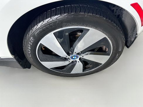 Used 2018 BMW i3 w/ Range Extender RWD image 11