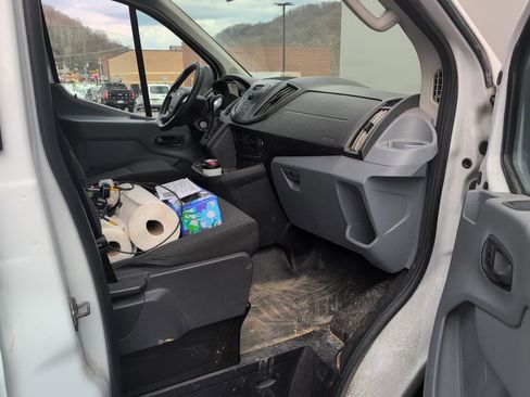 Used 2019 Ford Transit 250 130 Low Roof w/ Exterior Upgrade Package image 11