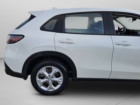 Certified 2023 Honda HR-V LX image 32