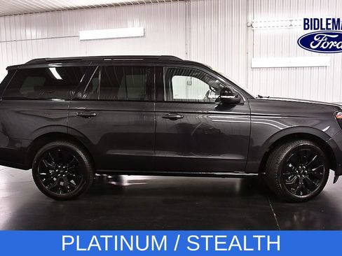 Used 2025 Ford Expedition Platinum w/ Stealth Appearance Package AWD/4WD image 9