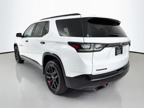 Used 2021 Chevrolet Traverse Premier w/ Redline Edition AWD/4WD image 5
