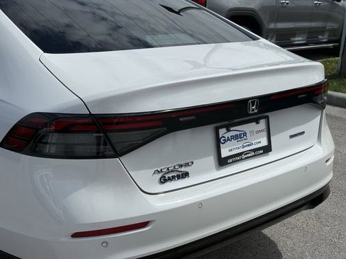 Used 2023 Honda Accord EX-L image 10