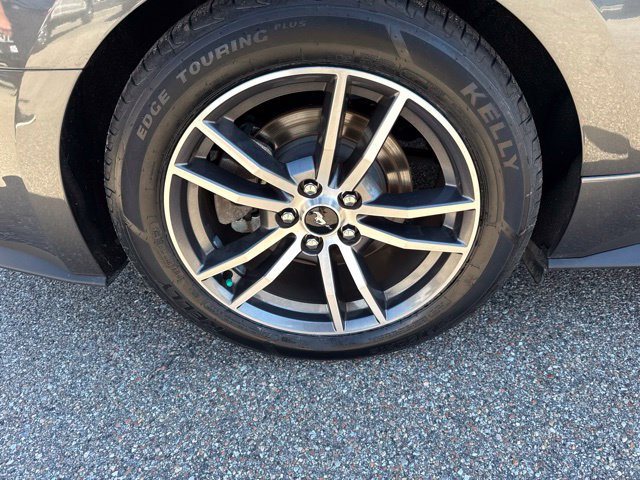 Used 2017 Ford Mustang Premium RWD image 9