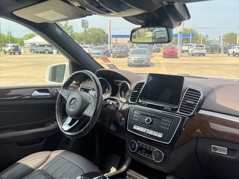 Used 2019 Mercedes-Benz GLS 450 4MATIC image 13