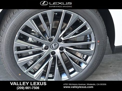 New 2026 Lexus RX 450h AWD image 6