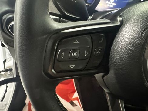 Used 2025 Jeep Wrangler Unlimited Sport AWD/4WD image 5