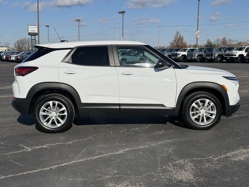 New 2026 Chevrolet TrailBlazer LS image 2