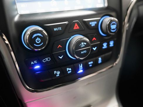 Used 2018 Jeep Grand Cherokee Trackhawk AWD/4WD image 21