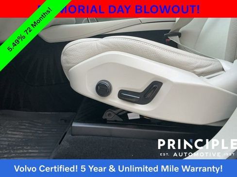 Certified 2023 Volvo XC90 B5 Core w/ Protection Package Premier AWD/4WD image 32